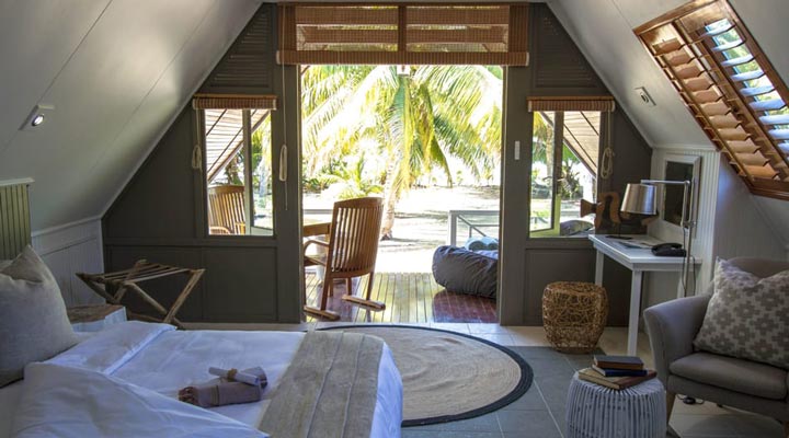 Alphonse-Island-Resort-Room-Bungalow-Beds