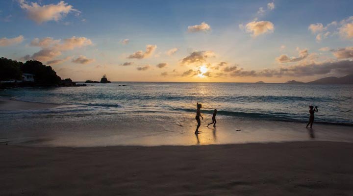 Anse-Soleil-Beachcomber-Sunset