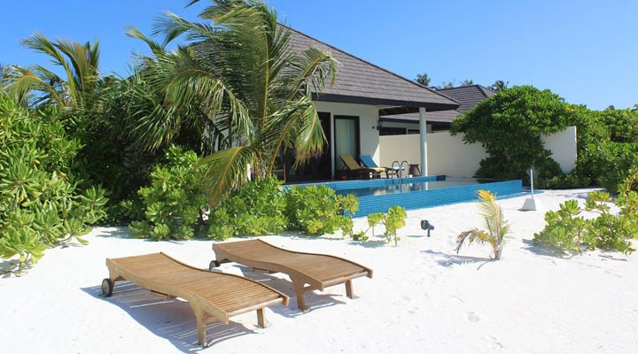 Atmosphere-Kanifushi-Pool-Villa-Poolvilla-Pool