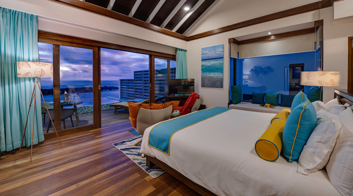 Atmosphere-Kanifushi-Resort-Spa-Bedroom-Bed-Sovrum-Watervilla-Vattenvilla