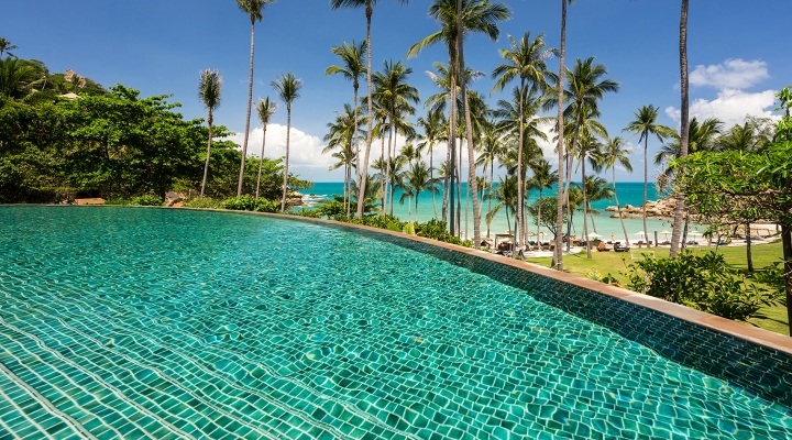 Banyan-Tree-Resort-Spa-Pool-Mainpool-Pooldeck