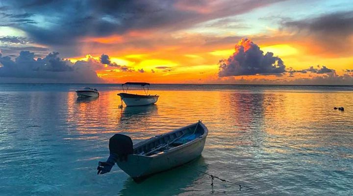 Be-Cosy-Beach-Strand-Sunset-Solnedgang-Boat-Bat