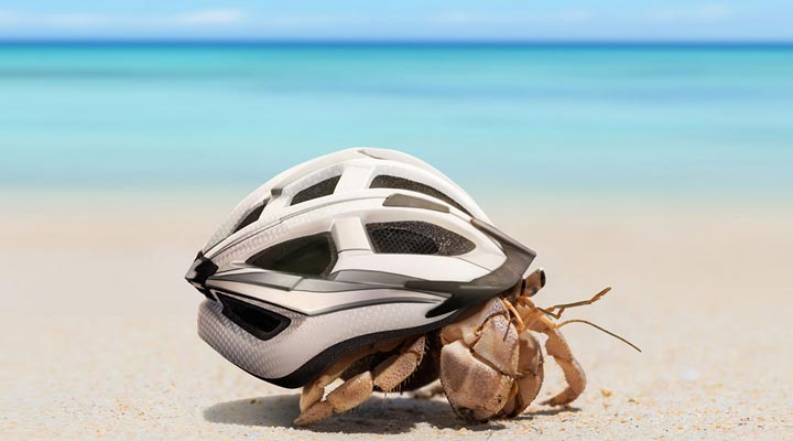 Beachcomber-Shandrani-Crab-Helmet-Hjalm-Sand-Beach-Strand