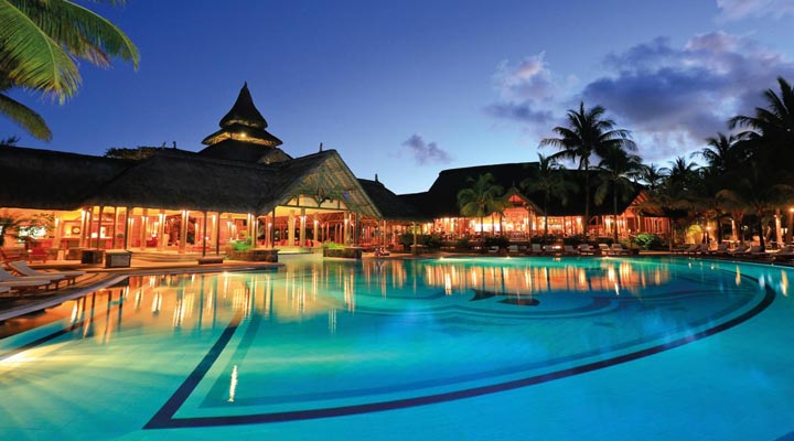 Beachcomber-Shandrani-Pool-Pools-Night-Natt