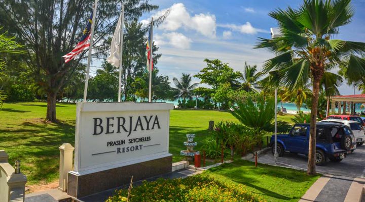 Berjaya-Praslin-Beach-Resort-Entrance-Ingang