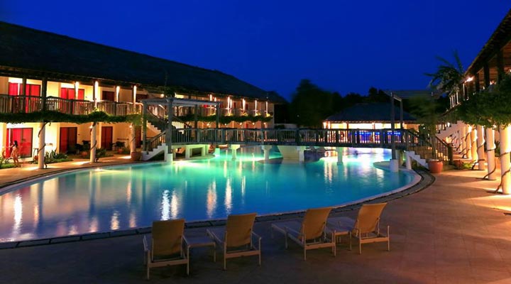 Bluewater-Panglao-Beach-Resort-Spa-Pool-Pools-Night-Natt-Deck