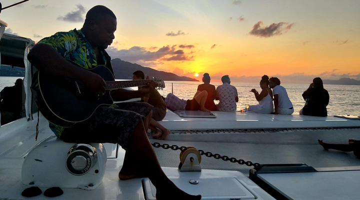 CTS-Creole-Seychelles-Seychellerna-Mahe-Catamaran-Katamaran-Sunset