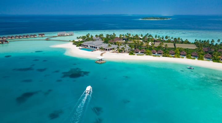 Carpe-Diem-Beach-Resort-Spa-Maldives-Island-Resort-Hotel-Hotell