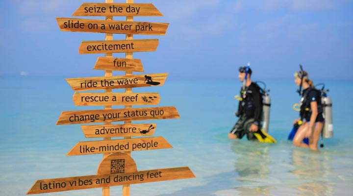 Carpe-Diem-Beach-Resort-Spa-Sign-Skylt-Dive-Dyka-Dyk