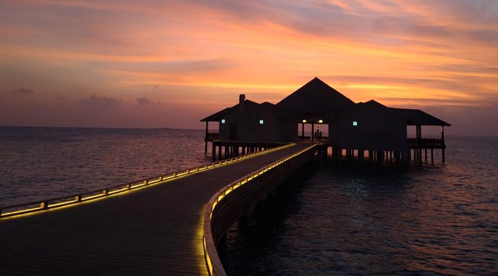 Carpe-Diem-Beach-Resort-Spa-Sunset-Sun-Sol-Pier-Buena-Vista