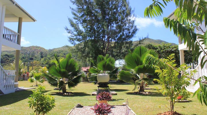 Casa-Tara-Villas-Rooms-Rum-Chalet-Bungalow-Garden