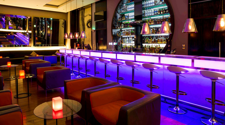 Centro-Barsha-Hotel-Spa-Bar-Bars-Baren