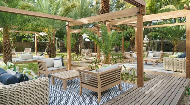 Coin-De-Mire-Attitude-Hotel-Garden-Lounge