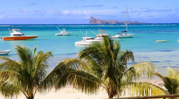 Coin-De-Mire-North-MRU-View-Utsikt-Strand-Beach