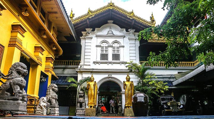 Colombo-City-Palace-Temple-Sri-Lanka