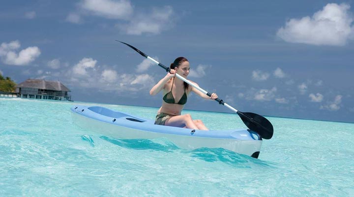 Constance-Moofushi-Resort-Spa-Canoe-Kanot-Kayak-Kajak