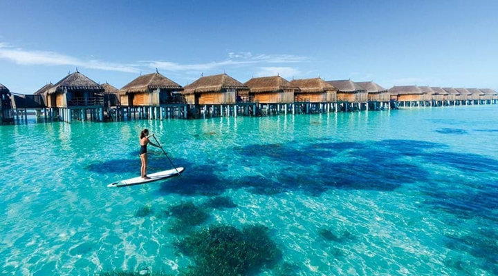 Constance-Moofushi-Resort-Spa-Sup-Standuppaddleboard