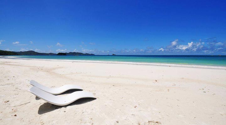 Cote-D-Or-Footprints-Beach-Strand-Lagoon-Lagun-Sand-Anse-Volbert