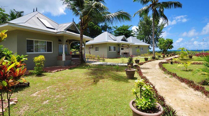 Cote-D-Or-Footprints-Chalet-Room-Rum-Bungalows-Bungalow-Grasses