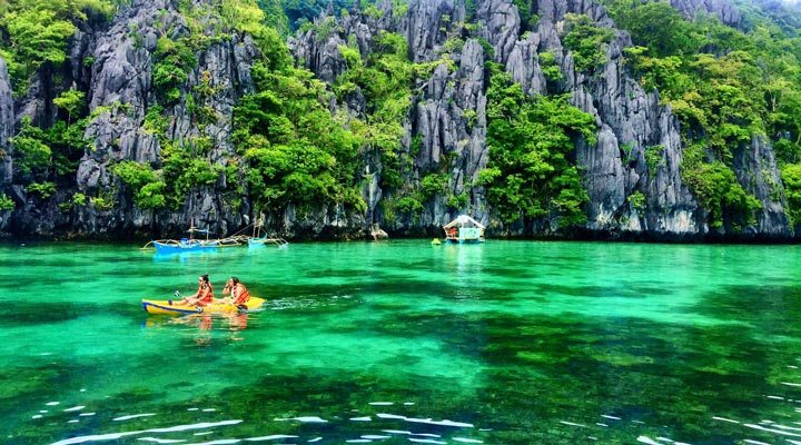 El-Nido-Palawan-Canoe