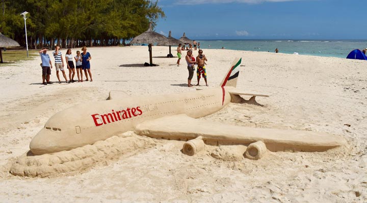 Emirates-Airline-Plane-Sand-Mauritius-MRU-Sandplane