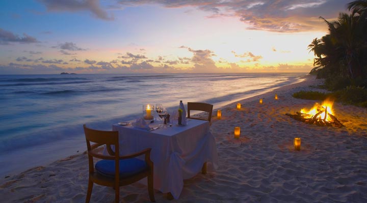 Fregate-Island-Dinner-Beach-Strand-Eat