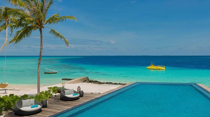 Fushifaru-Resort-Spa-Sub-Submarine-Pool-Beach-Strand-Palm