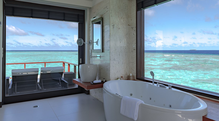 Heritance-Aarah-Resort-Spa-Badrum-Bathroom-Jacuzzi-Jacuzzis