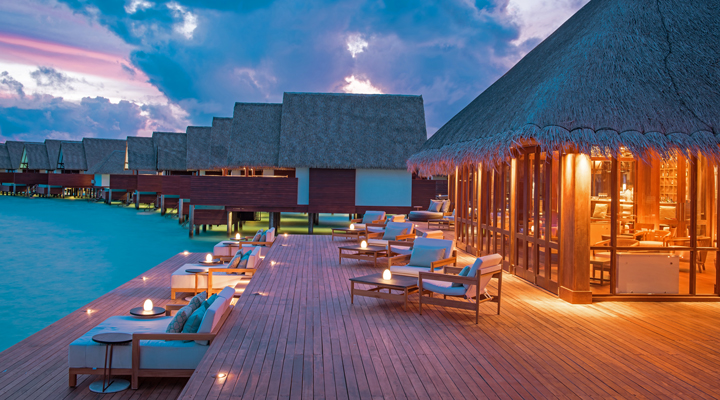 Heritance-Aarah-Resort-Spa-Decks-Deck-Bar