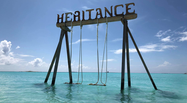 Heritance-Aarah-Resort-Spa-Sign-Skylt-Gunga-Maldivianswing