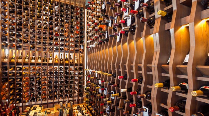 Hurawalhi-Island-Resort-Spa-Wine-Vin-Winecellar