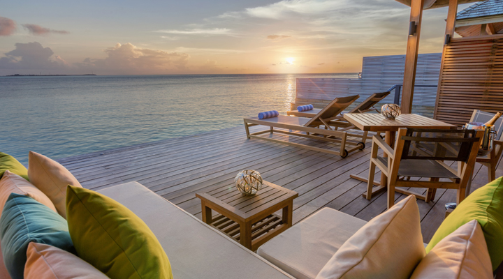 Hurawalhi-Resort-Ocean-Villa-Vattenvilla-Vattenvillan-Deck