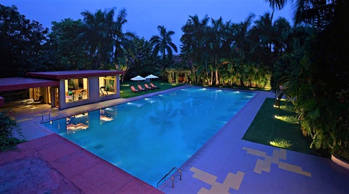 Indien-swimming_pool-chalsa-sinclairs-retreat-dooars-Indcen-resor