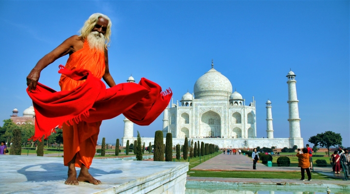 Indien-taj-mahal-agra-indisk-man-indcen-resor