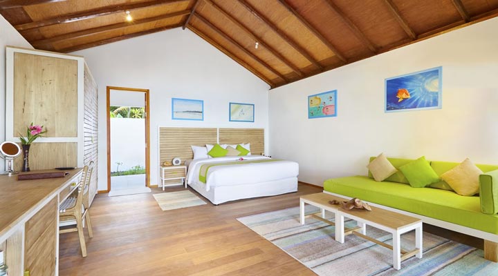 Innahura-Resort-Spa-Room-Rum-Bungalow-Chalet-Bed-Beds-Sang-Sova-Desk