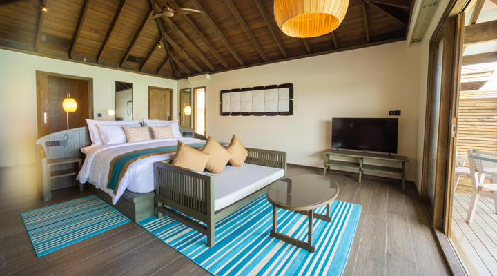 Jawakara-Islands-Bed-Beds-Vattenpoolvilla