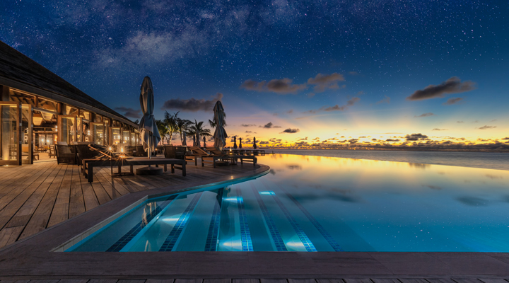 Jawakara-Islands-Natt-Nights-pool-pooeln