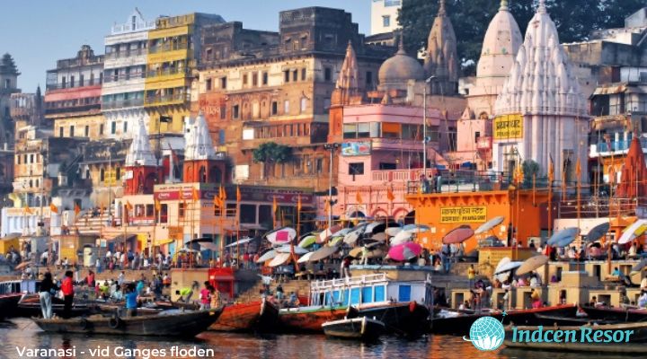 KI-Varanasi-vid-Ganges-floden-1