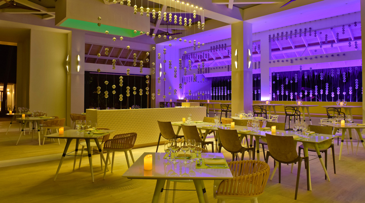 Kandima-Resort-Spa-Restaurang-Restaurant-Bar-Bars