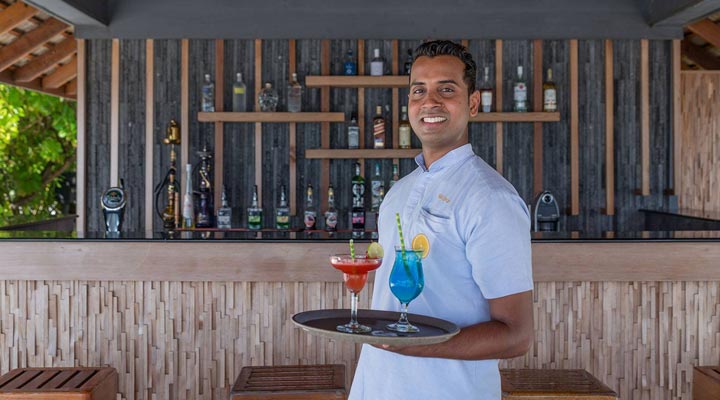 Komandoo-Resort-Spa-Drink-Cocktail-Mocktail-Bar-Bars