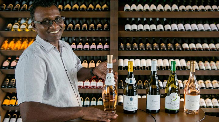 Kudadoo-Private-Island-by-Hurawalhi-Winecellar-Wine-Bar-Vin-Vinkallare