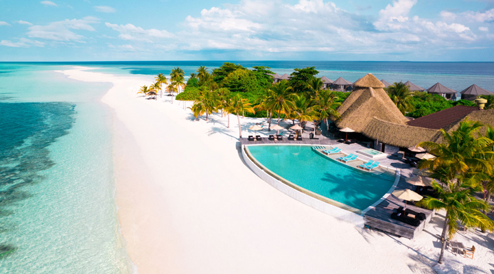 Kuredu-Island-Resort-Spa-Sandbank-Strand-Sangu-pool-poolen-sandstrand