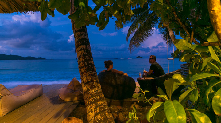 Le-Duc-Praslin-Resort-Spa-Beach-Strand-Natt-Puff