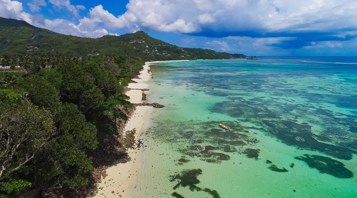 Le-Nautique-Apartments-Anse-Royale-Beach-Stranden-Strandens