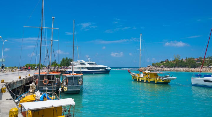 Le-Nautique-Luxury-Waterfront-Hotel-La-Digue-La-Passe-Cat-Cocos-Harbour-Hamn