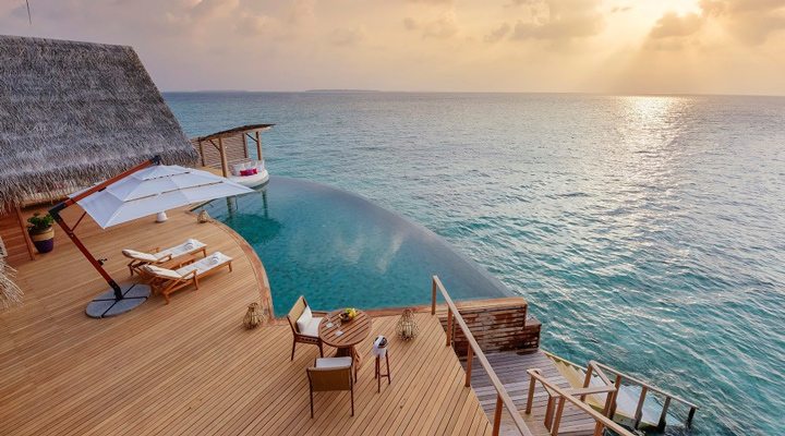 Milaidhoo-Ocean-Residence-Deck-Pool-Poolvilla