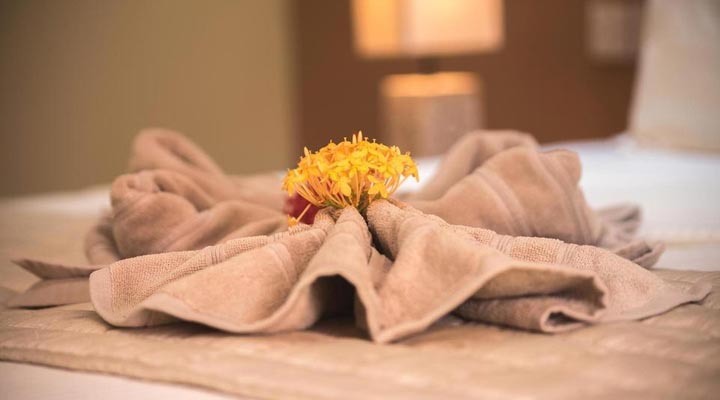 Oasis-Hotel-Room-Towels