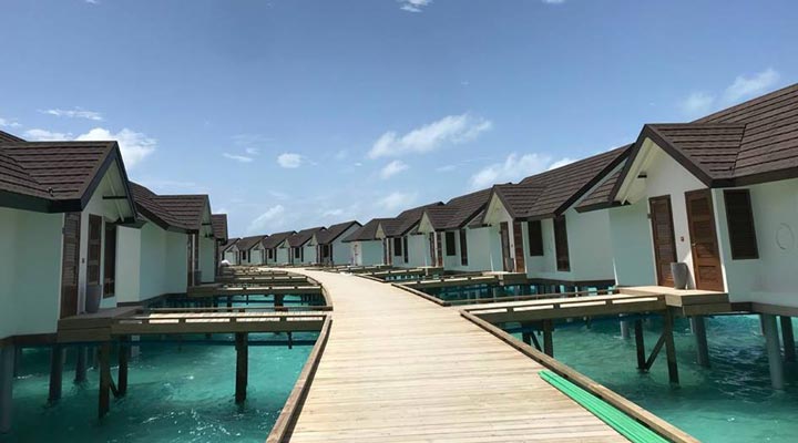 Oblu-Select-Sangeli-Watervillas-Watervilla-Bridge-Pier-Brygga