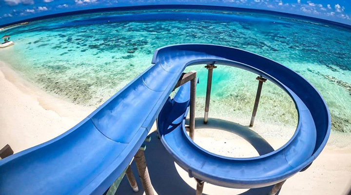 Oblu-Select-at-Sangeli-Resort-Spa-Waterslide-Water-Slide-Vattenrutschkana