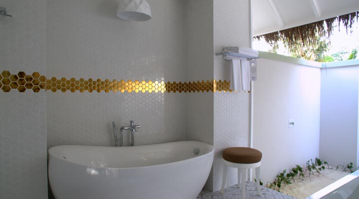 Olhuveli-Beach-Spa-Resort-Grandbeachvilla-Bathroom-Badrum-Bath-Bad